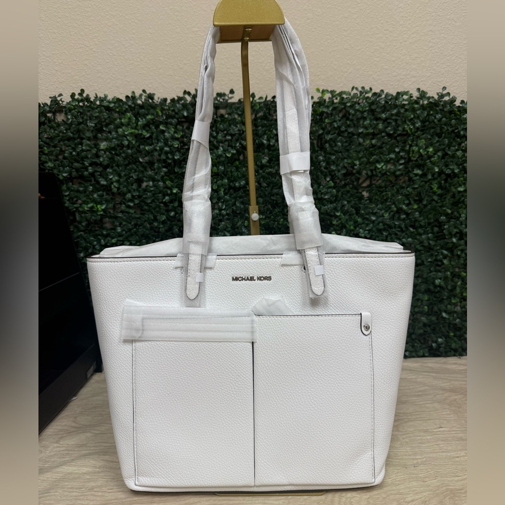 Michael Kors White Jet Set Travel Tote